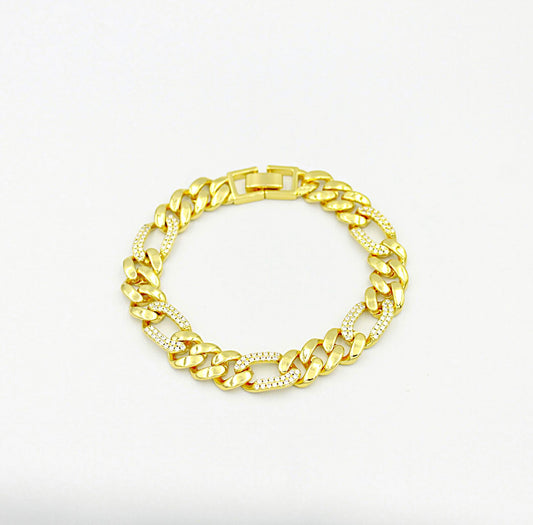 Distinctive chain bracelet