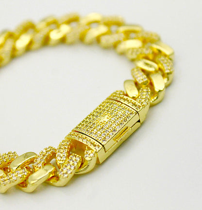 Zircon lock bracelet