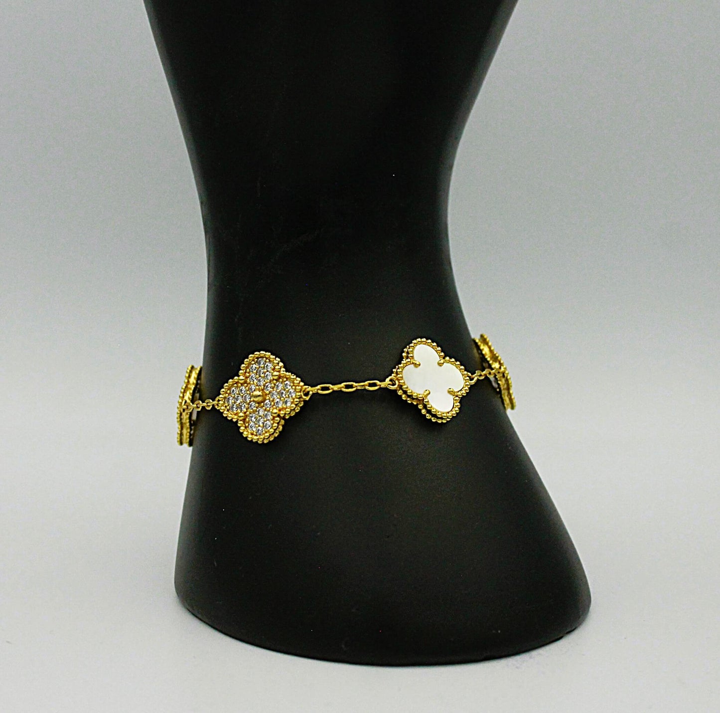 Clover bracelet