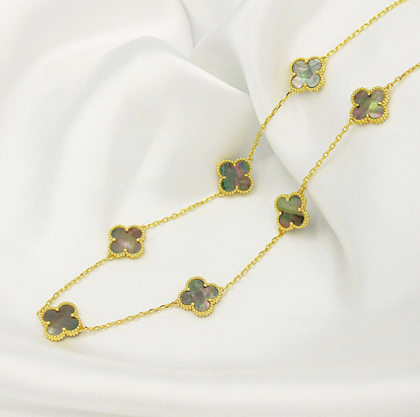 Clover rose necklace🍀