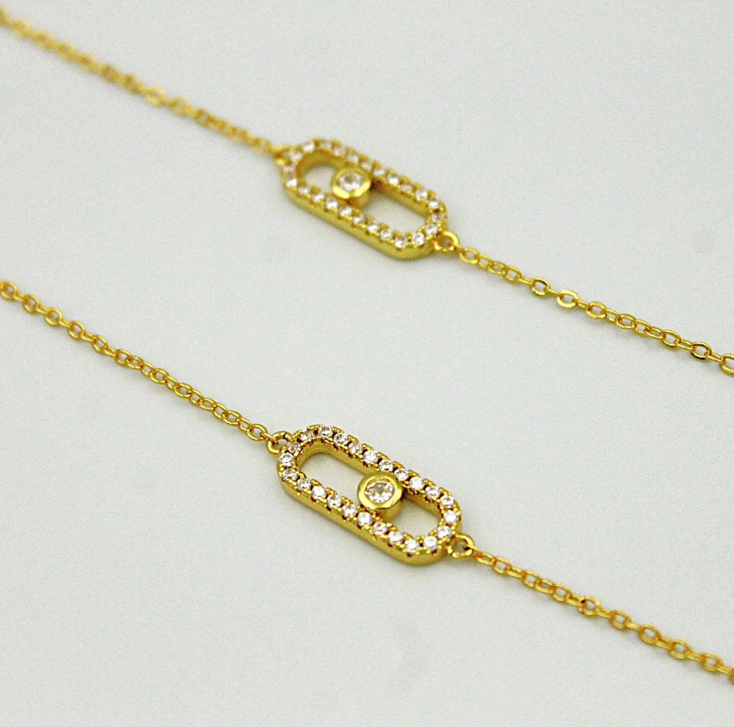 (Shakala) set earrings and a long necklace