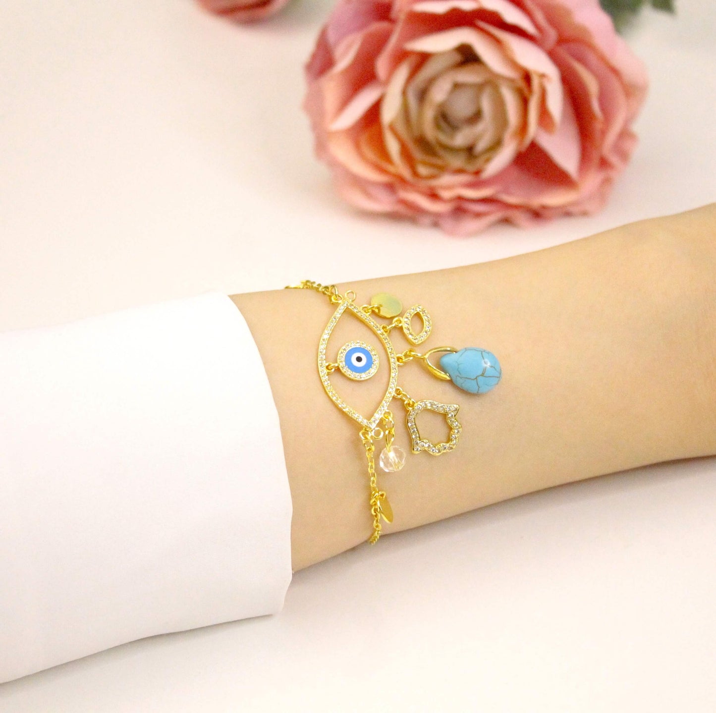 Farfasha armband 18k guldpläterat👁️