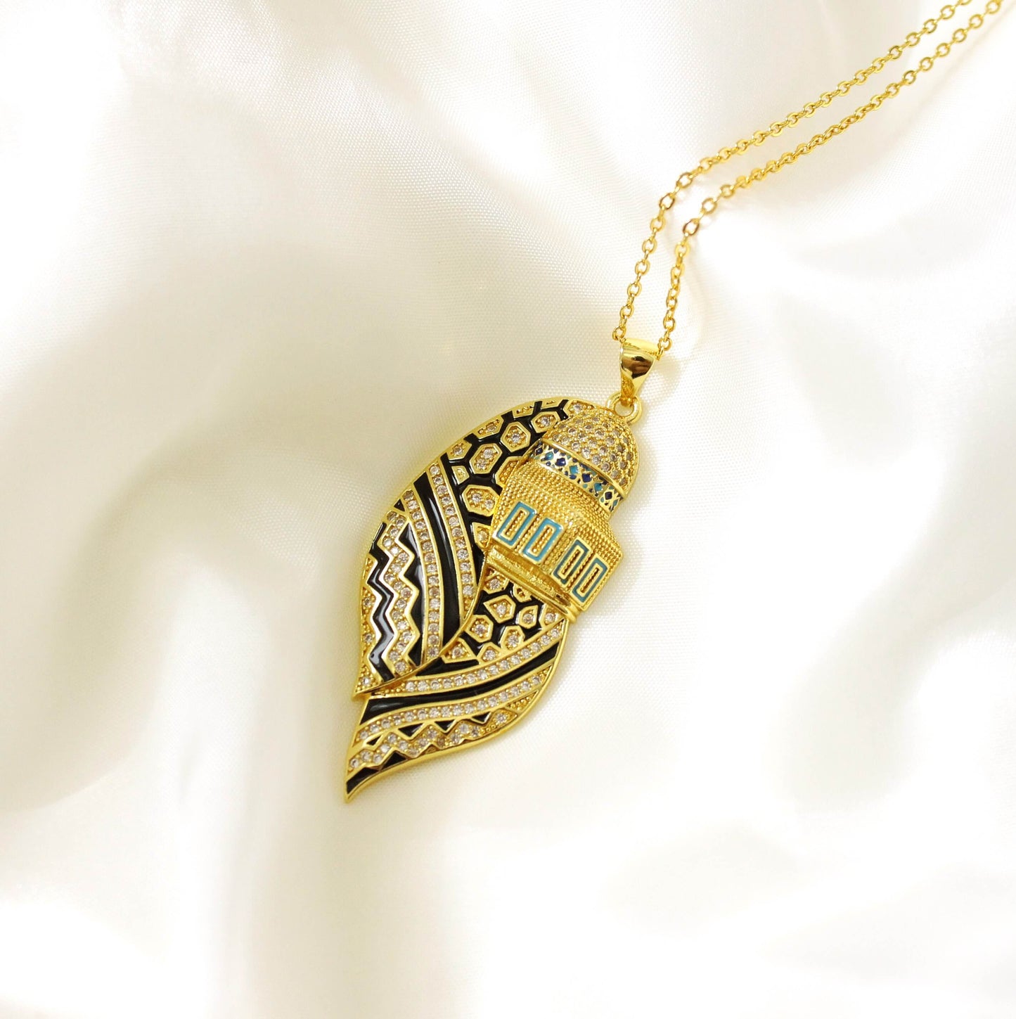 Al-Aqsa necklace with keffiyeh